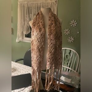 Beautiful hand knitted scarf NWT OS